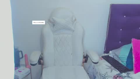 Snapshot of madelinesquit chatting on 8, 6, 2026 madelinesquit online show from 8, 6, 2026