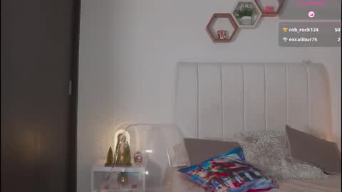 Valentina   1030   530  -  online show from 20, 12, 2025