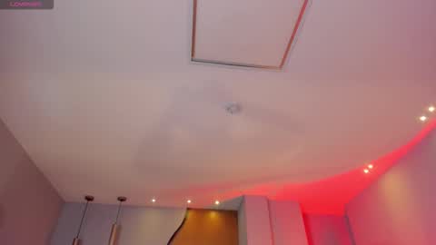 Maddi Collins online show from 24, 2, 2026