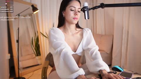 Snapshot of madisonlara chatting on 1, 2, 2025 madisonlara online show from 1, 2, 2025