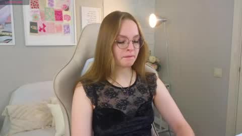 Snapshot of madisonsmitt chatting on 20, 4, 2026 Maddy online show from 20, 4, 2026
