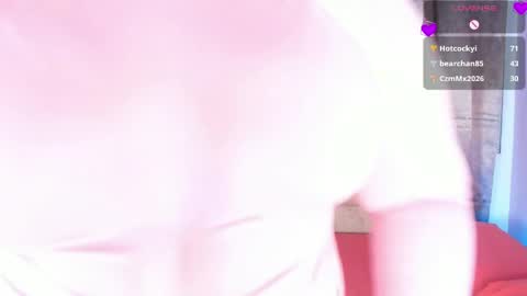 Snapshot of madissonlee__ chatting on 5, 5, 2026 madissonlee__ online show from 5, 5, 2026