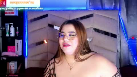 Snapshot of madissonlee__ chatting on 2, 6, 2026 madissonlee__ online show from 2, 6, 2026