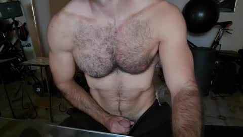 Snapshot of madmax20x chatting on 24, 9, 2025 madmax20x online show from 24, 9, 2025