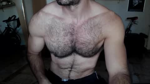 Snapshot of madmax20x chatting on 19, 10, 2025 madmax20x online show from 19, 10, 2025