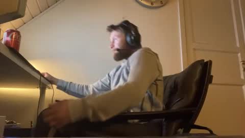 madsfb9 online show from 4, 12, 2025