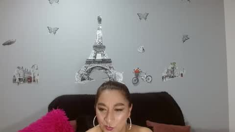 Snapshot of madysonthaylor chatting on 7, 10, 2025 Mady online show from 7, 10, 2025