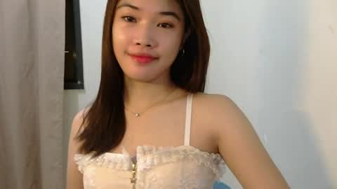 Snapshot of mae_luna chatting on 24, 7, 2026 mae_luna online show from 24, 7, 2026