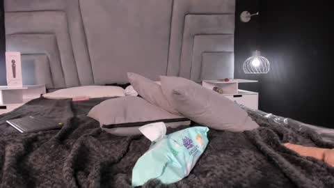 MAEE ANGELS online show from 11, 12, 2024