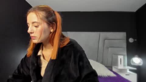 MAEE ANGELS online show from 4, 3, 2025