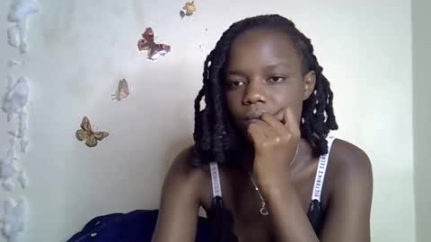 Maee online show from 3, 12, 2025