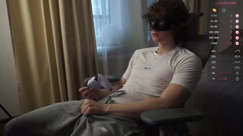 Mike XMaestro 3369 online show from 26, 11, 2025