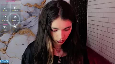 Snapshot of maevekuro chatting on 24, 4, 2026 maevekuro online show from 24, 4, 2026