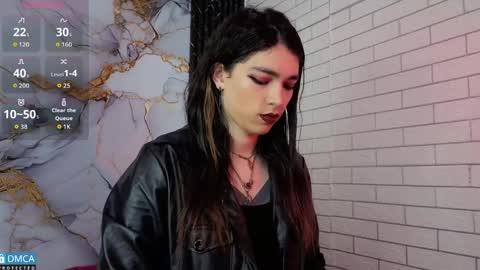 Snapshot of maevekuro chatting on 28, 4, 2026 maevekuro online show from 28, 4, 2026