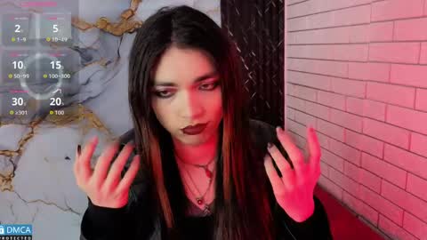Snapshot of maevekuro chatting on 29, 4, 2026 maevekuro online show from 29, 4, 2026