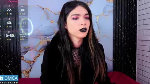Snapshot of maevekuro chatting on 20, 5, 2026 maevekuro online show from 20, 5, 2026