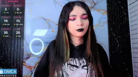 Snapshot of maevekuro chatting on 22, 5, 2026 maevekuro online show from 22, 5, 2026