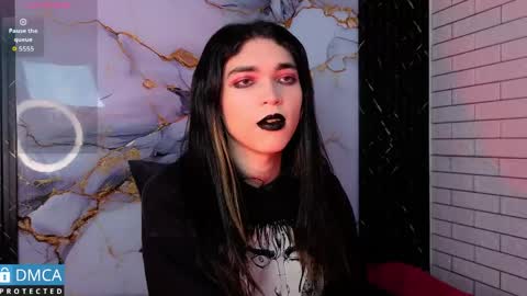 Snapshot of maevekuro chatting on 25, 5, 2026 maevekuro online show from 25, 5, 2026