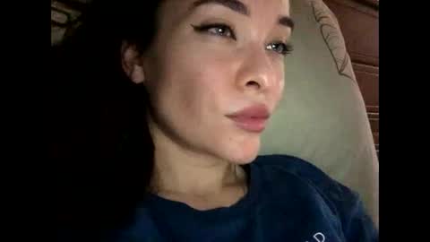 magggg658318 online show from 25, 1, 2025