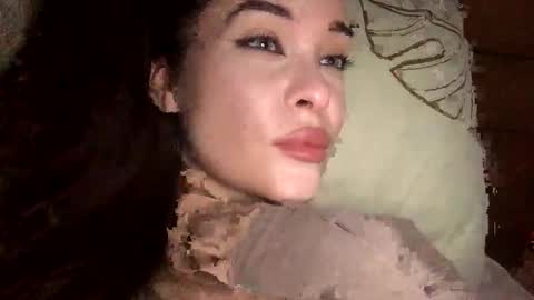 magggg658318 online show from 14, 12, 2025