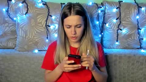 Maggie online show from 28, 10, 2025