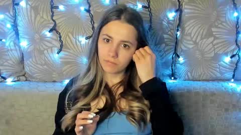 Snapshot of maggiecake chatting on 28, 4, 2026 Maggie online show from 28, 4, 2026