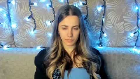 Snapshot of maggiecake chatting on 28, 4, 2026 Maggie online show from 28, 4, 2026