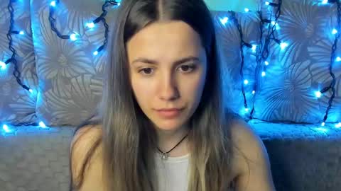 Snapshot of maggiecake chatting on 8, 5, 2026 Maggie online show from 8, 5, 2026