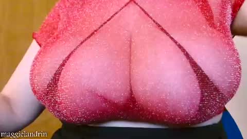 Snapshot of maggielandrin chatting on 10, 7, 2026 Maggie online show from 10, 7, 2026