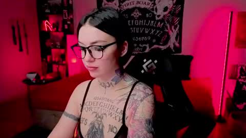 Snapshot of magic_alie chatting on 24, 6, 2026 Magic Allie online show from 24, 6, 2026