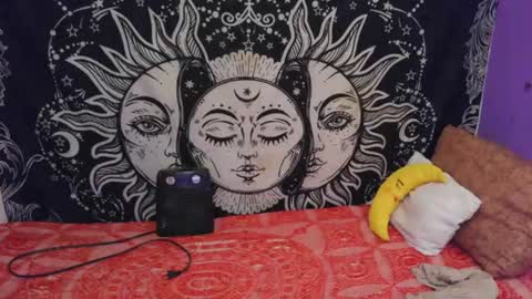 Snapshot of magic_clairewitch chatting on 7, 8, 2026 Claire online show from 7, 8, 2026