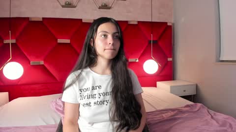 Snapshot of magic_fernanda chatting on 5, 2, 2025 Fer online show from 5, 2, 2025