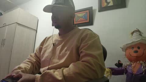 magic_milk23 online show from 12, 10, 2025