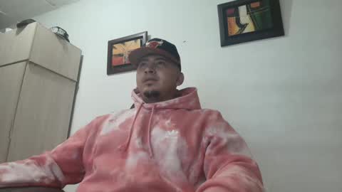 magic_milk23 online show from 2, 11, 2025