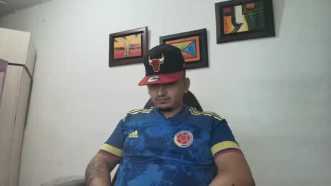 magic_milk23 online show from 7, 11, 2025