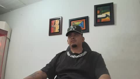 magic_milk23 online show from 2, 12, 2025