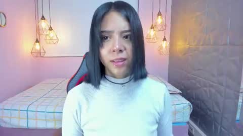 Snapshot of magic_oliviah chatting on 17, 6, 2026 Oliviah online show from 17, 6, 2026