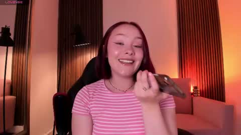 Snapshot of magic_vera chatting on 4, 8, 2026 Vera online show from 4, 8, 2026