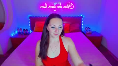Snapshot of magiceyess chatting on 8, 12, 2024 Lili and Bella online show from 8, 12, 2024