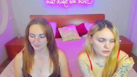 Snapshot of magiceyess chatting on 26, 9, 2025 Lili and Bella online show from 26, 9, 2025