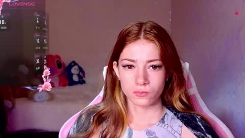 Snapshot of magicladyy chatting on 9, 9, 2025 Angel online show from 9, 9, 2025