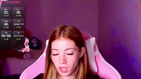 Snapshot of magicladyy chatting on 10, 9, 2025 Angel online show from 10, 9, 2025