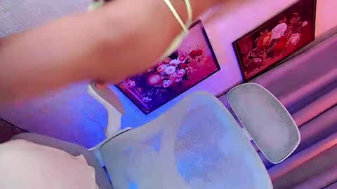 Mocah online show from 3, 3, 2026