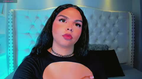 Snapshot of maia_hotts chatting on 26, 6, 2026 CamiiGarcia online show from 26, 6, 2026