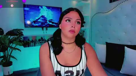 Snapshot of maia_hotts chatting on 17, 7, 2026 CamiiGarcia online show from 17, 7, 2026
