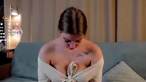 Lucy online show from 27, 2, 2025