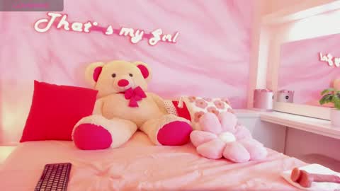 Snapshot of maiia_cute chatting on 28, 2, 2025 Maiia Cute online show from 28, 2, 2025