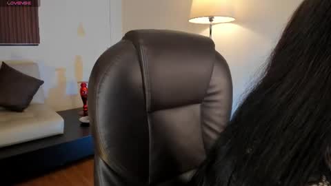 Snapshot of maiiitee_ chatting on 5, 8, 2026 Mait online show from 5, 8, 2026