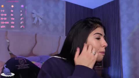 maiily_tay online show from 12, 2, 2026