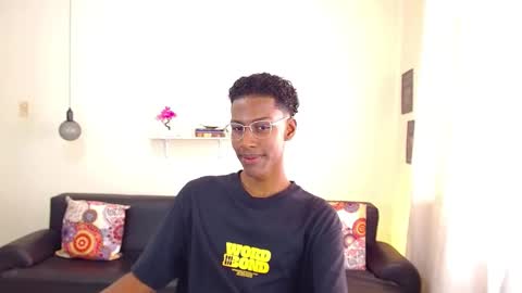 Snapshot of maiki18 chatting on 24, 1, 2025 I am Maik online show from 24, 1, 2025